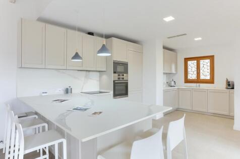 Kitchen 1 - 2