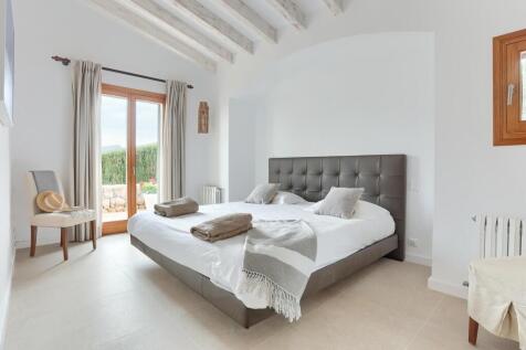 Bedroom 1 - 1