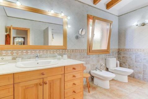 Bedroom 1 en suite