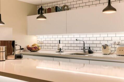 Kitchen 1 - 3