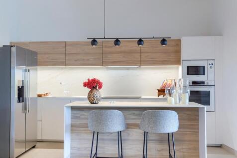 Kitchen 1 - 2