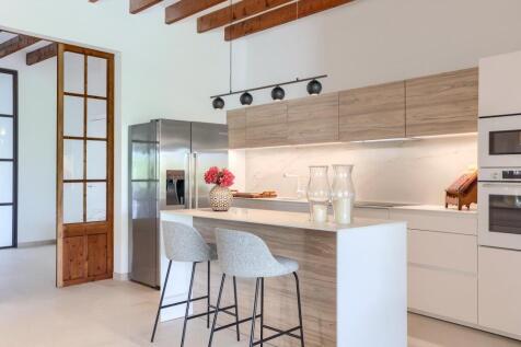Kitchen 1 - 3