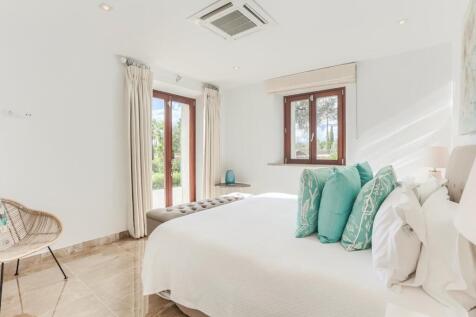 Bedroom 3 with en su