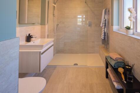 En suite of the Henley, a 4 bedroom house