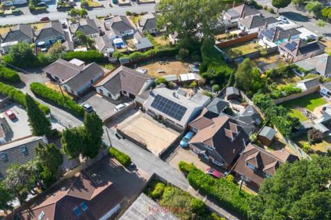 Drone High Howe -3.jpg