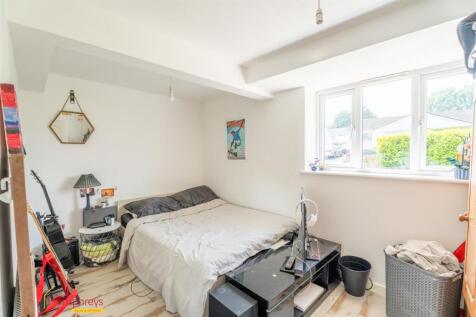 21 Heron Drive-6.jpg