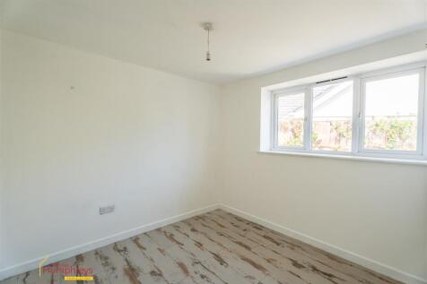21 Heron Drive-5.jpg