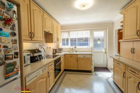 147 Sandy Lane-7.jpg