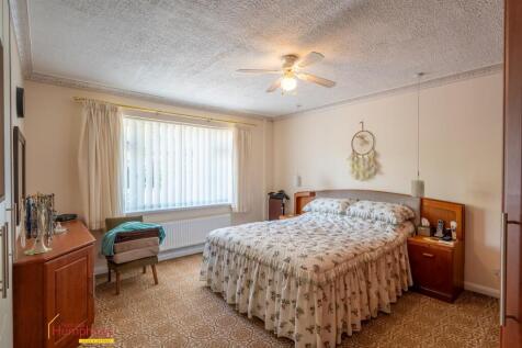147 Sandy Lane.jpg