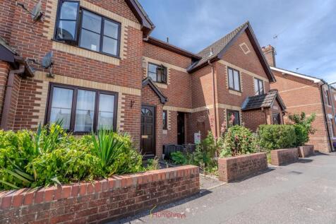 Robins Court-03.jpg