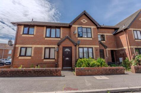 Robins Court-04.jpg