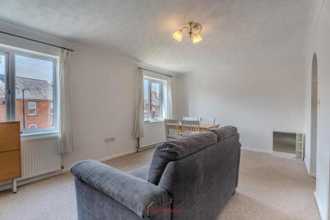 Robins Court-05.jpg