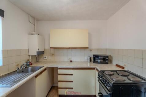Robins Court-09.jpg