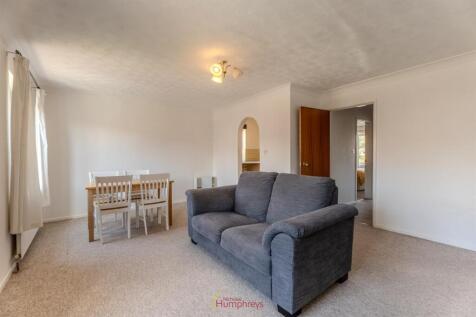 Robins Court-12.jpg