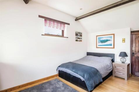 3573d040-A 20BEDROOM 205 20-57.jpg
