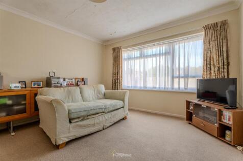 Meadow Court-3.jpg