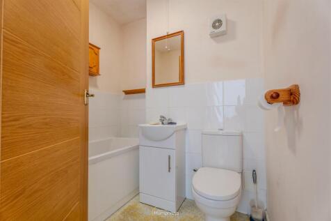 Meadow Court-5.jpg