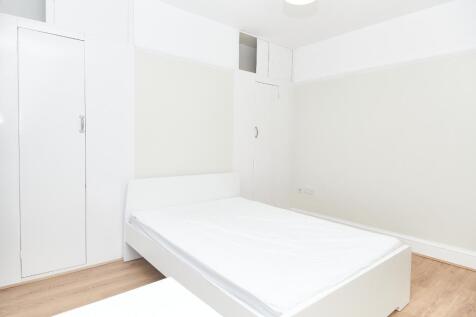 Bedrooms photo 4