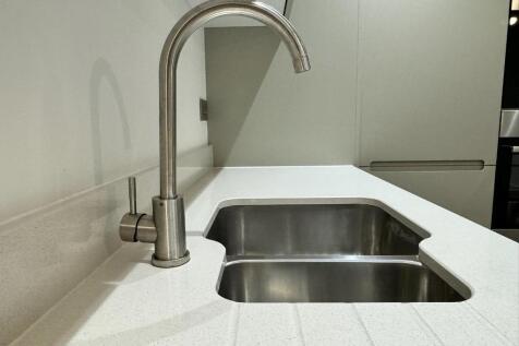 Kitchen sink