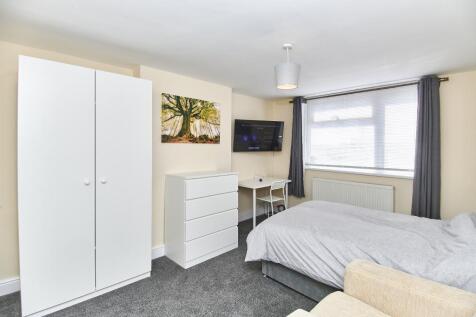 Bedrom 4 photo 1