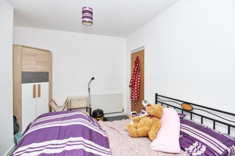 Bedroom photo 3