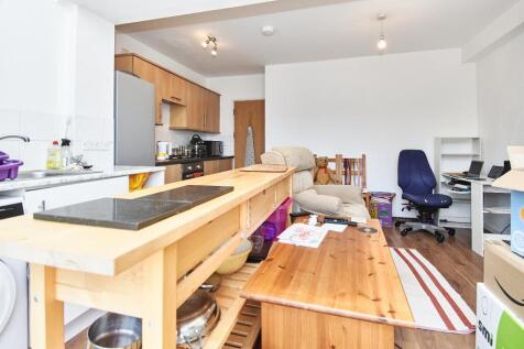 Kitchen / Lounge / Diner photo 3