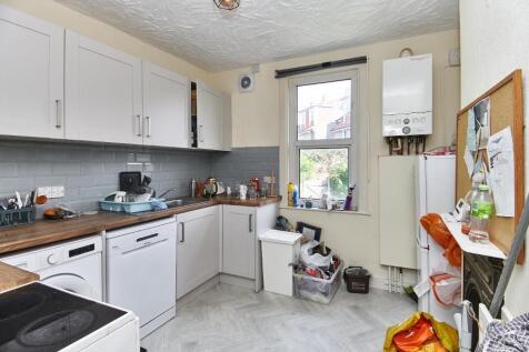 Kitchen photo 1