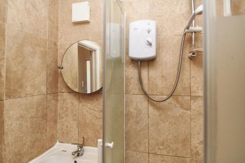 Bathroom photo 2