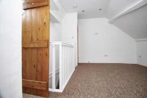 Loft room photo 3
