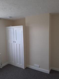 Bedroom 2 photo 1