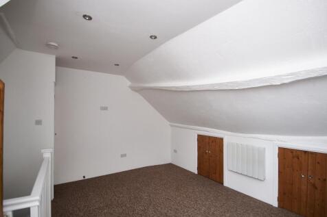 Loft room photo 2
