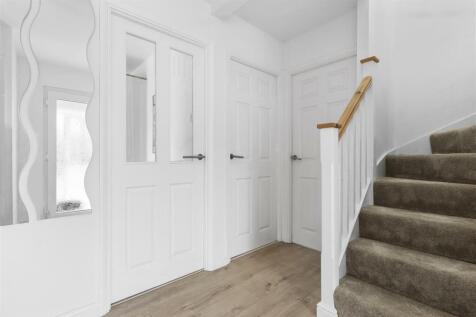 entrance hall #3.jpg