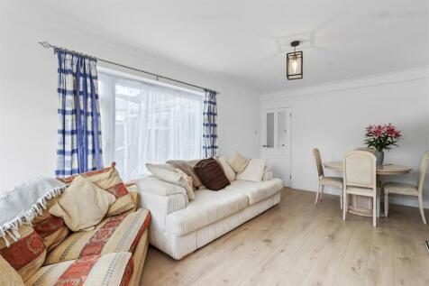 living room #4.jpg