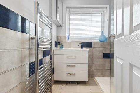 shower room #2.jpg