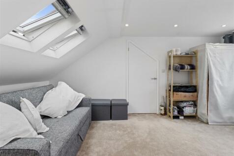 bedroom two.jpg