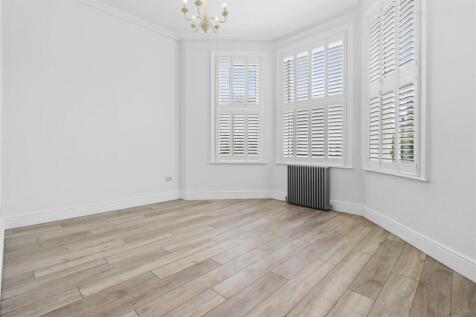 bedroom one.jpg