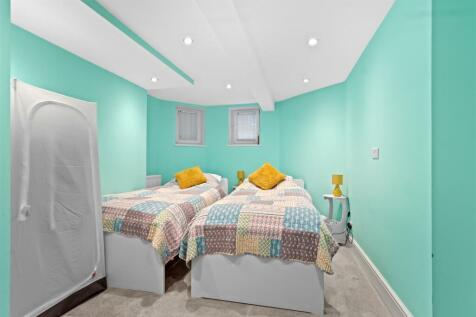 bedroom three #2.jpg