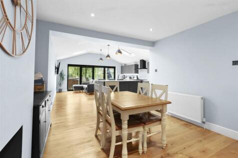 dining area #4.jpg