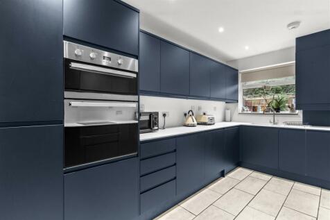 kitchen #3.jpg