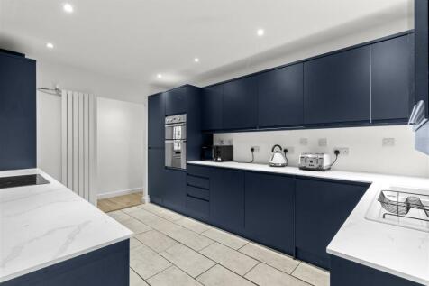 kitchen #4.jpg