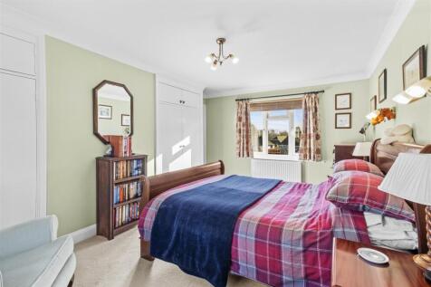 bedroom one #3.jpg