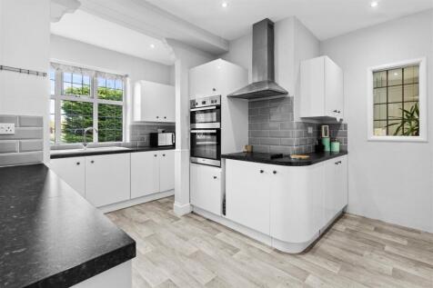 kitchen #3.jpg