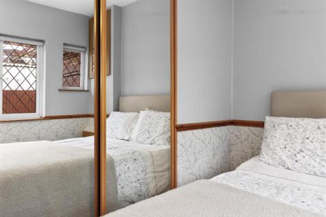 bedroom three #3.jpg