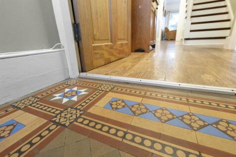 entrance hall #3.jpg