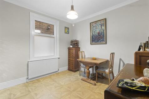 dining room #2.jpg