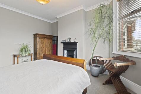 bedroom one #3.jpg