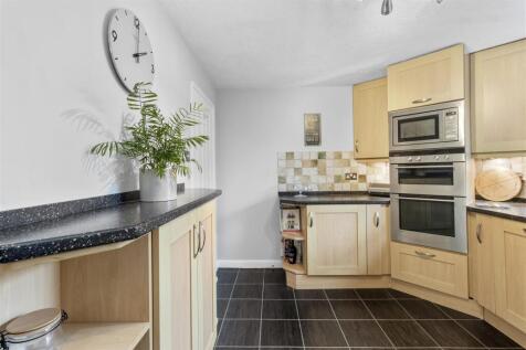 kitchen #3.jpg