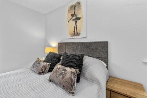 bedroom one #2.jpg