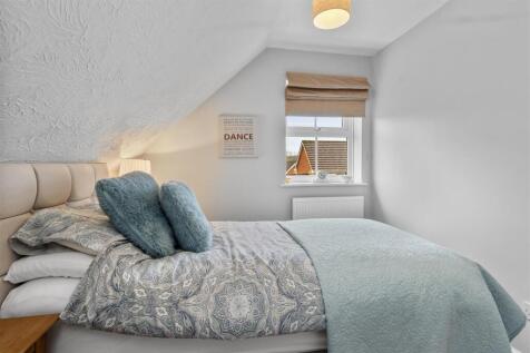 bedroom three #4.jpg