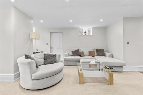 living room #4.jpg